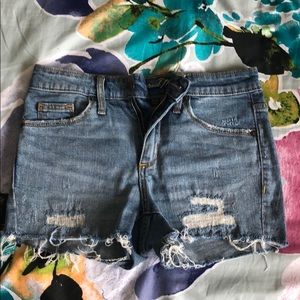 Universal Threads Shorts